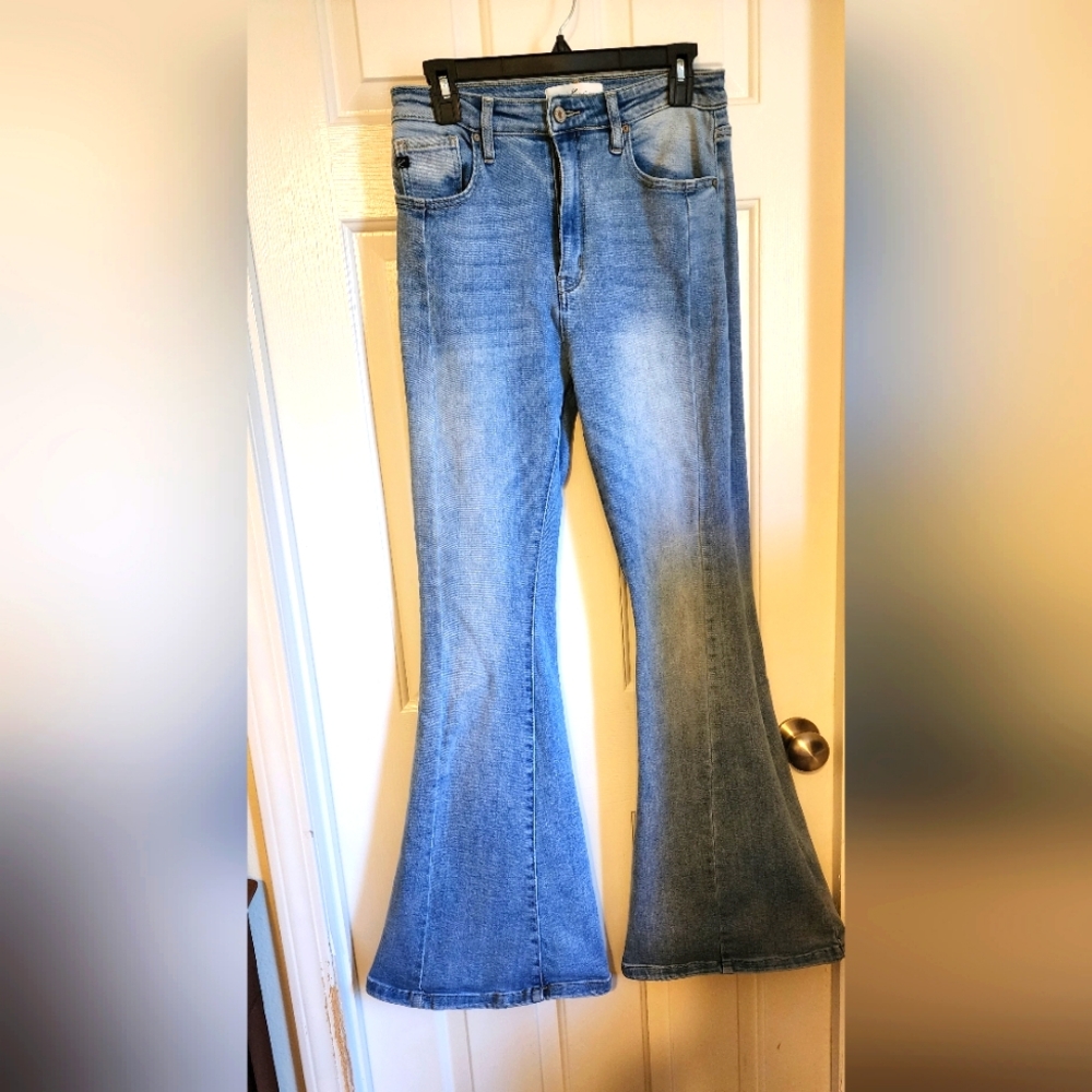 Juniors Kancan Jeans. Super flare.